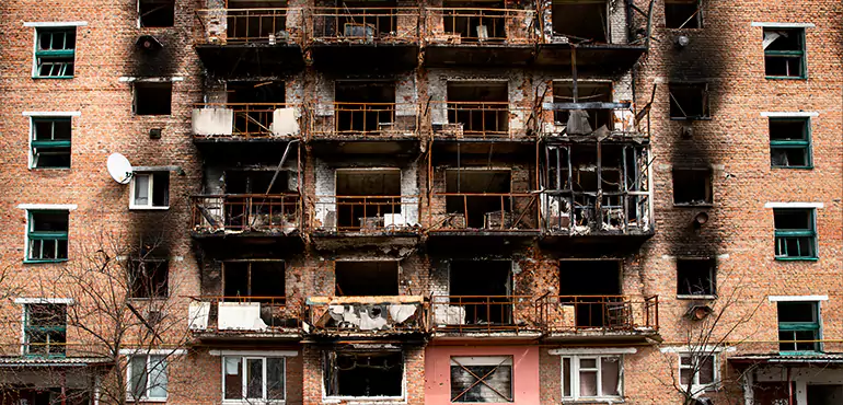 Why Homeowners Choose Us to Sell Their Distressed Homes in Newark